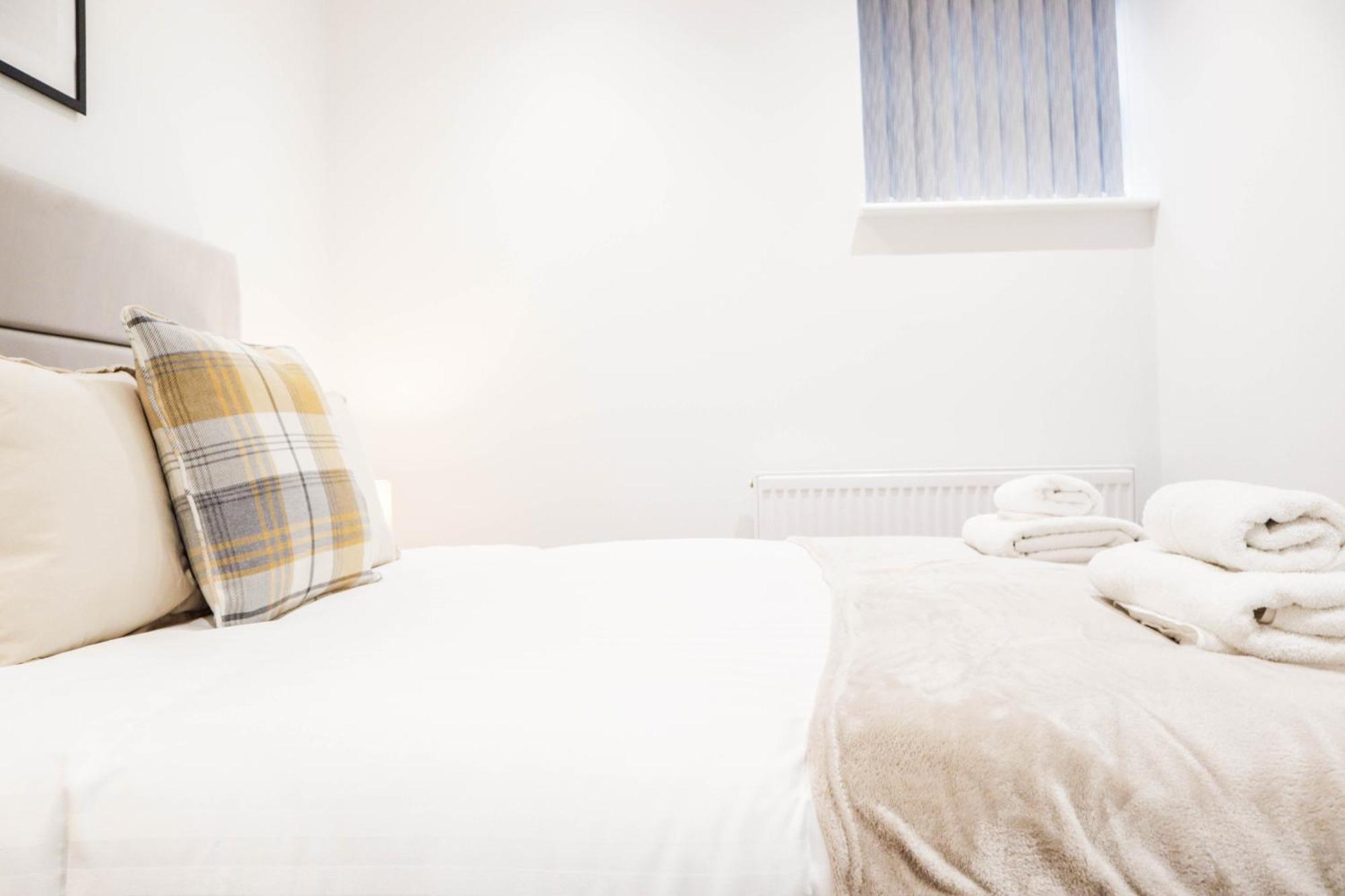 Modern 1-Bed Apartment In Buckinghamshire With Free Wifi, Parking & Garden High Wycombe Exteriér fotografie