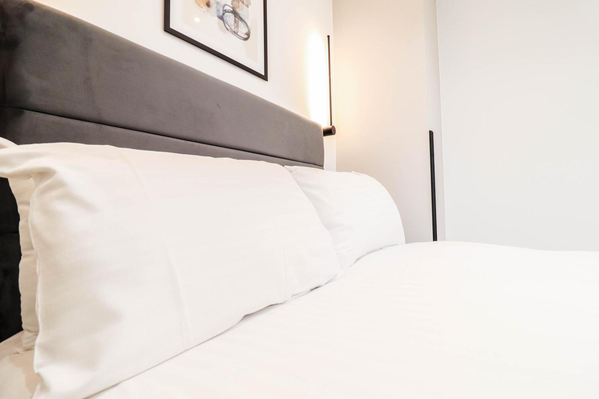 Modern 1-Bed Apartment In Buckinghamshire With Free Wifi, Parking & Garden High Wycombe Exteriér fotografie