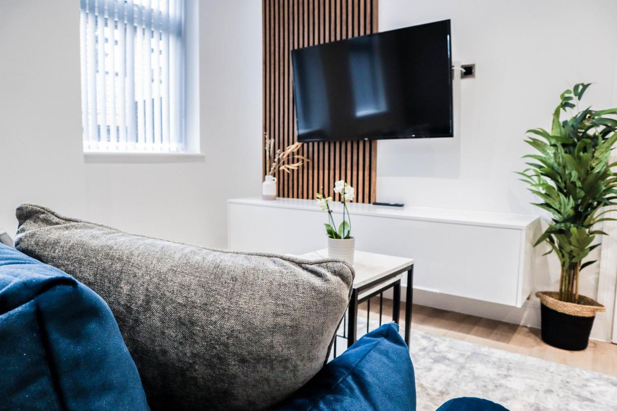 Modern 1-Bed Apartment In Buckinghamshire With Free Wifi, Parking & Garden High Wycombe Exteriér fotografie