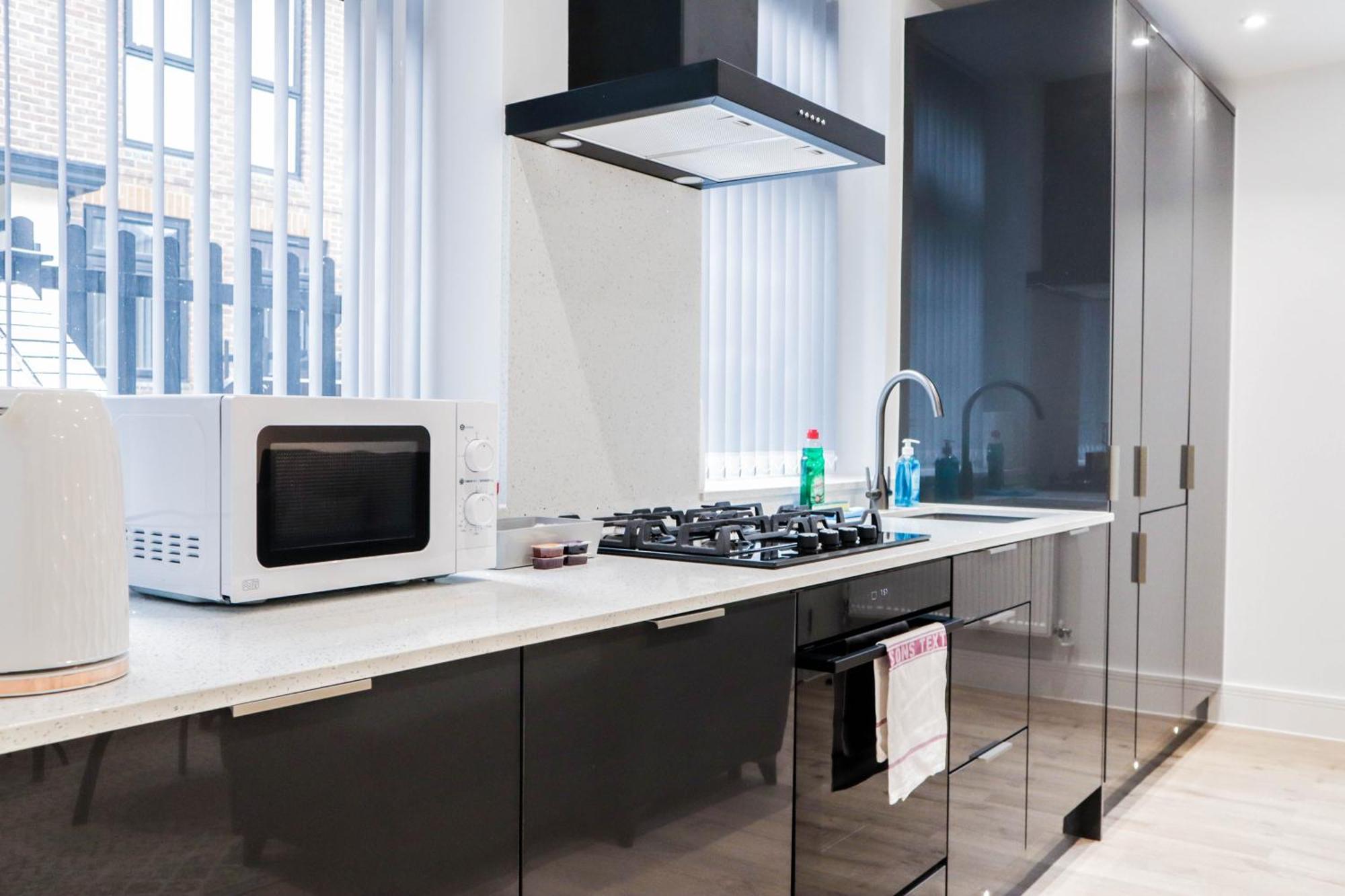 Modern 1-Bed Apartment In Buckinghamshire With Free Wifi, Parking & Garden High Wycombe Exteriér fotografie