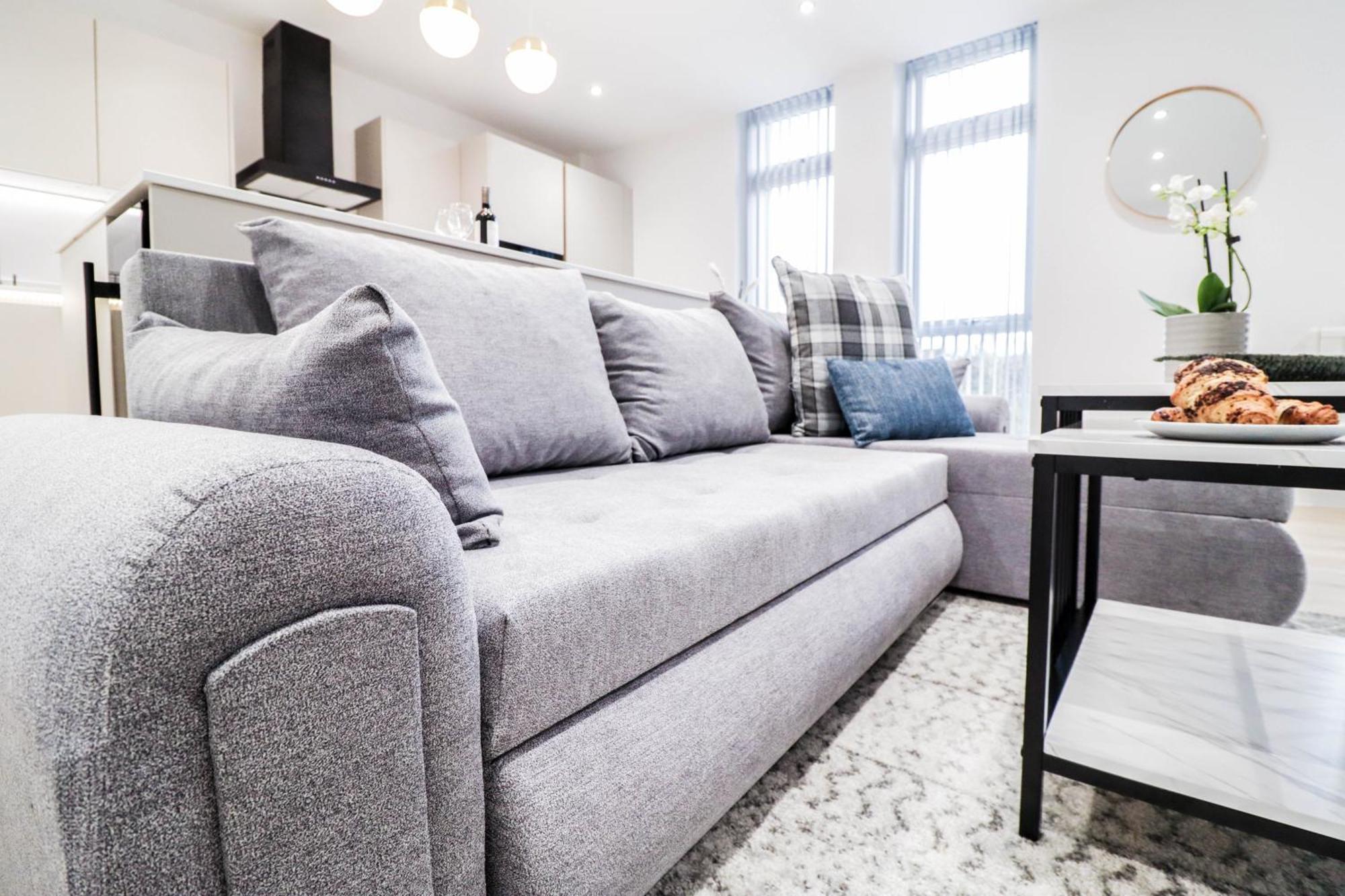 Modern 1-Bed Apartment In Buckinghamshire With Free Wifi, Parking & Garden High Wycombe Exteriér fotografie