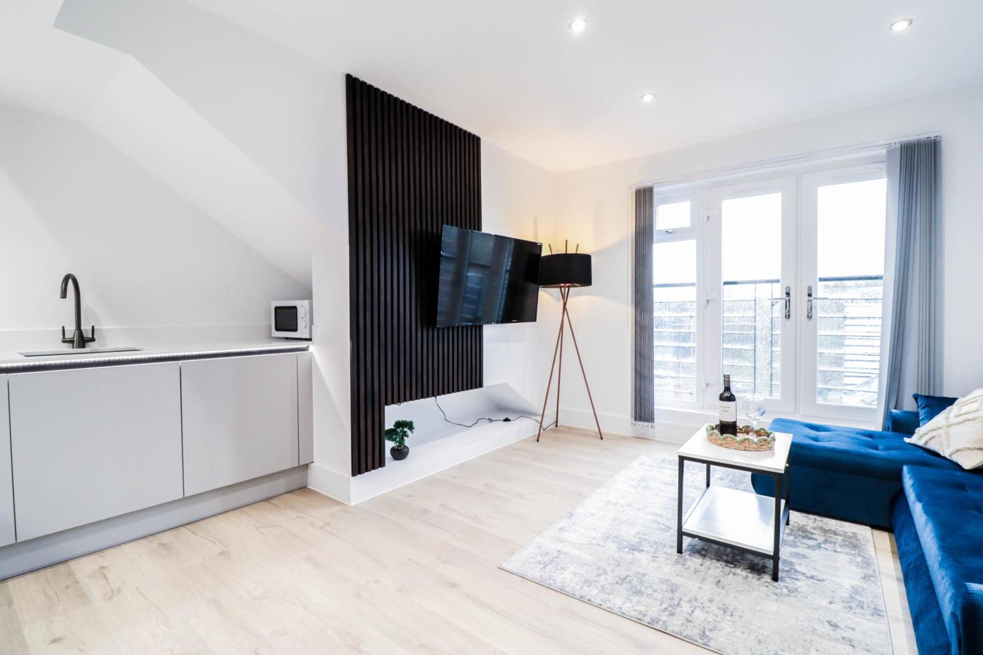 Modern 1-Bed Apartment In Buckinghamshire With Free Wifi, Parking & Garden High Wycombe Exteriér fotografie