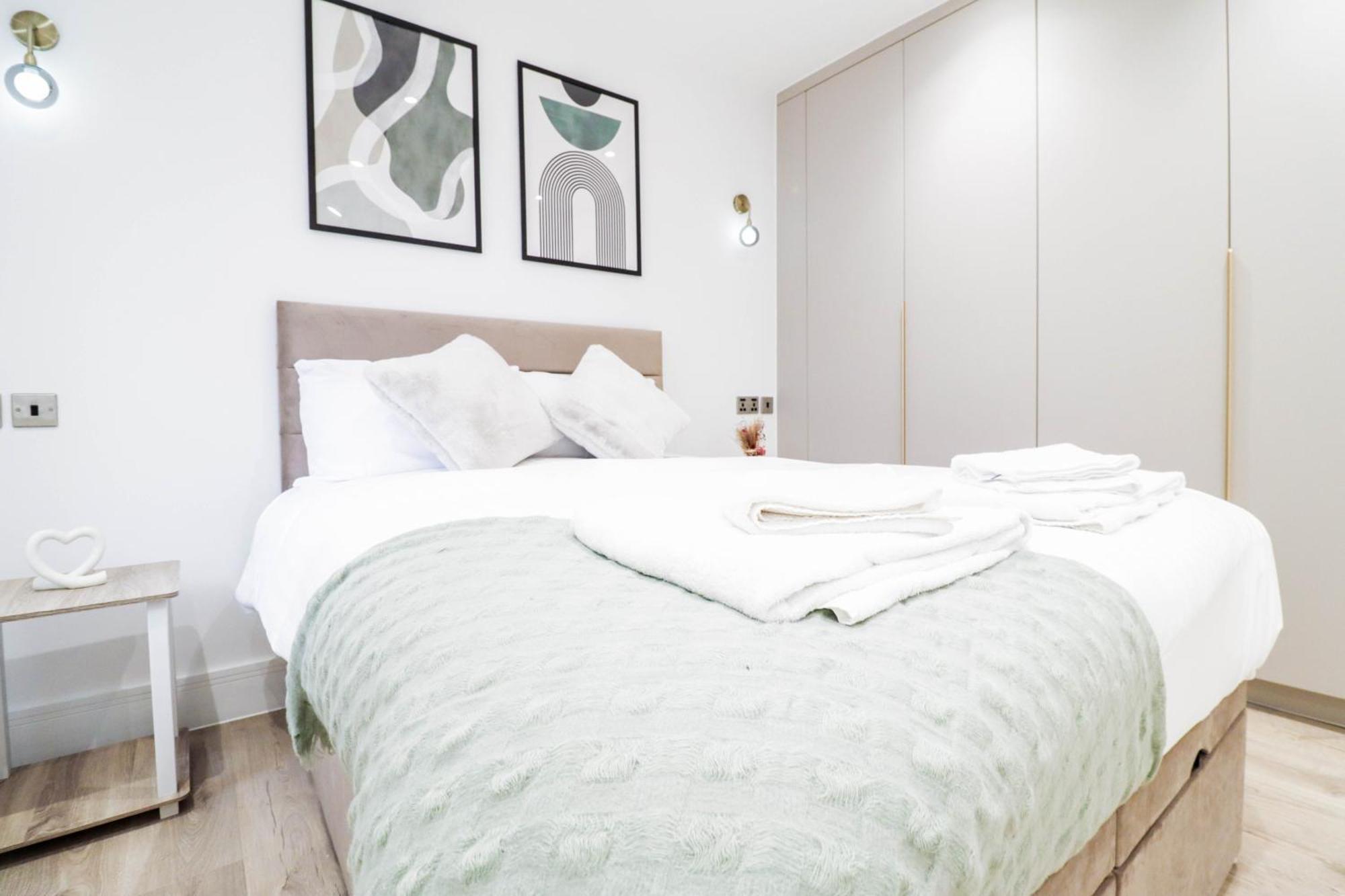 Modern 1-Bed Apartment In Buckinghamshire With Free Wifi, Parking & Garden High Wycombe Exteriér fotografie